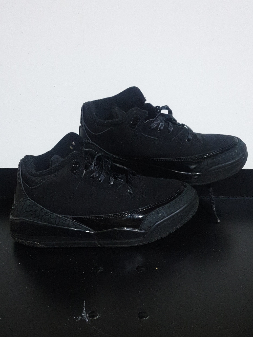 Jordan Men's All-Black Low Top Athletic Sneakers